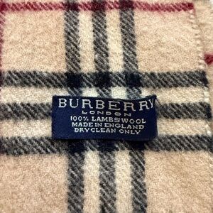 Authentic Burberry Lambswool Scarf in Beige and Black